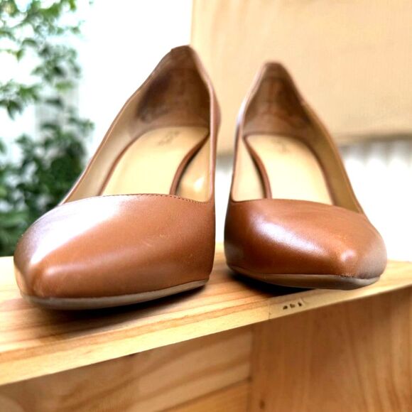 Michael Kors Milly Luggage Tan Leather Pointed Toe Flex Pumps Heels Size 9.5 - Picture 3 of 16